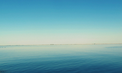 The blue Danube. / Photo by Happy Hangaround - Flickr